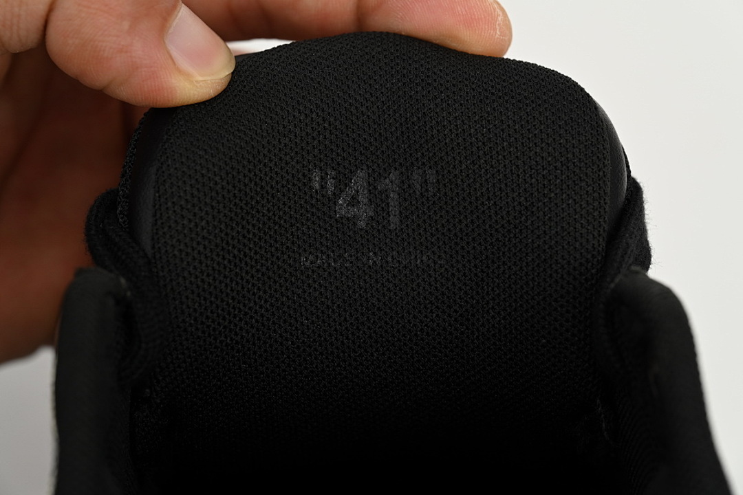 FC God Batch OFF-WHITE Out Of Black White Line OMIA189S 23LEA014 1010