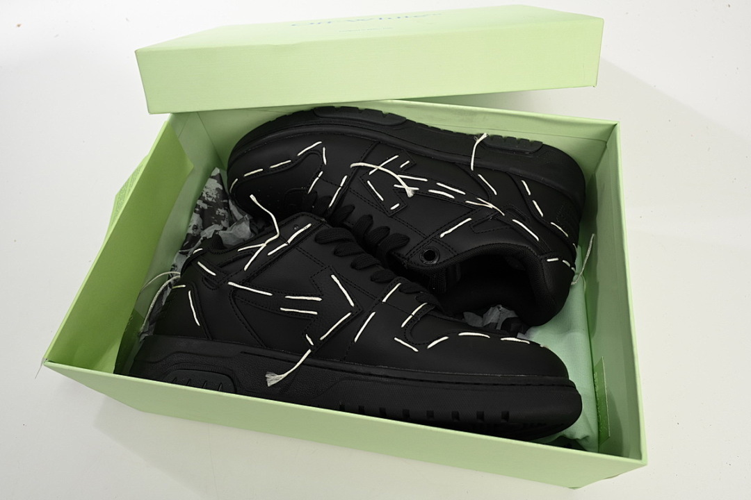 FC God Batch OFF-WHITE Out Of Black White Line OMIA189S 23LEA014 1010