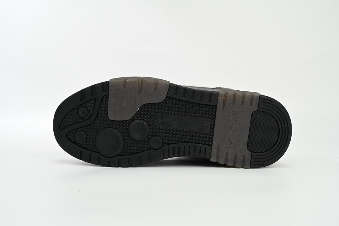 FC God Batch OFF-WHITE Out Of Black Skin And White Tail  OMIA18 9C99LEA00 41001