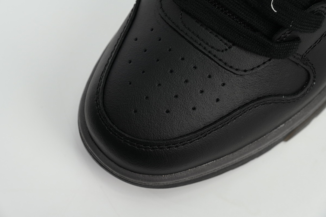 FC God Batch OFF-WHITE Out Of Black Skin And White Tail  OMIA18 9C99LEA00 41001