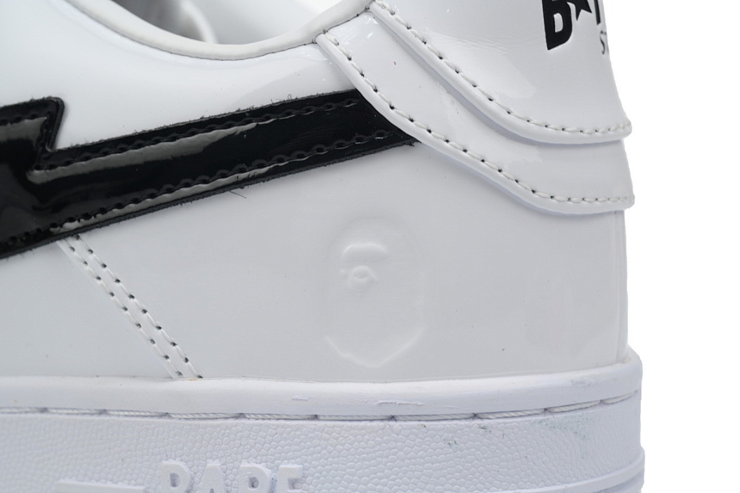 A BATHING APE Bapesta White Black OZXSHM 191 302M