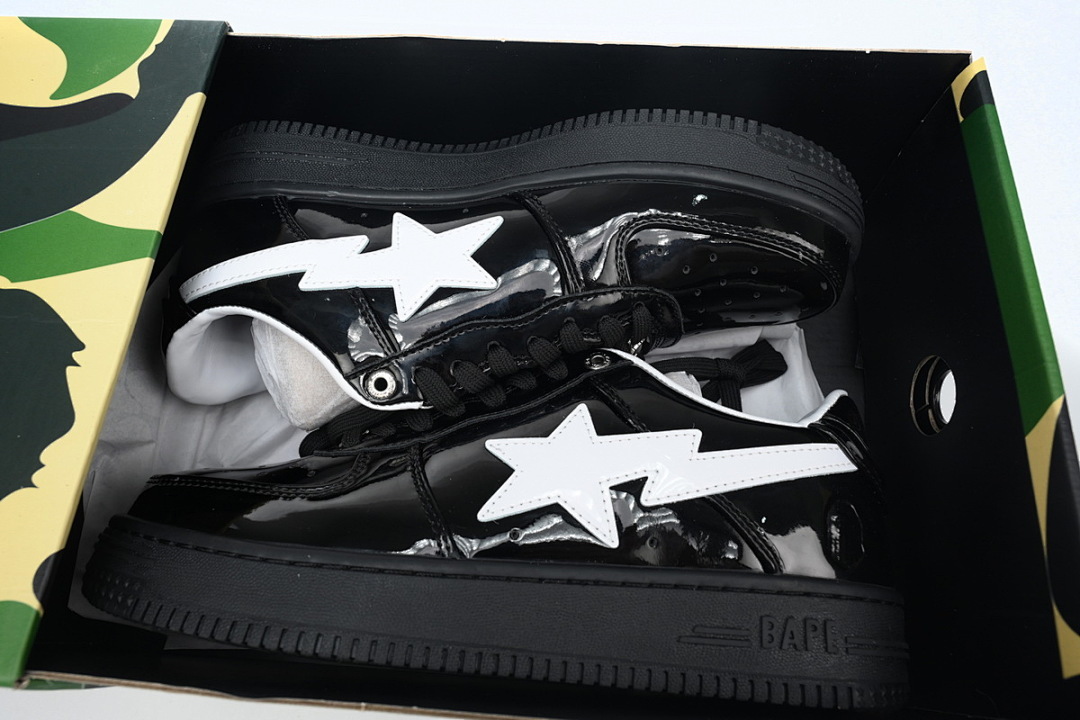 A BATHING APE Bapesta Black White 0ZXSHW 291 302M
