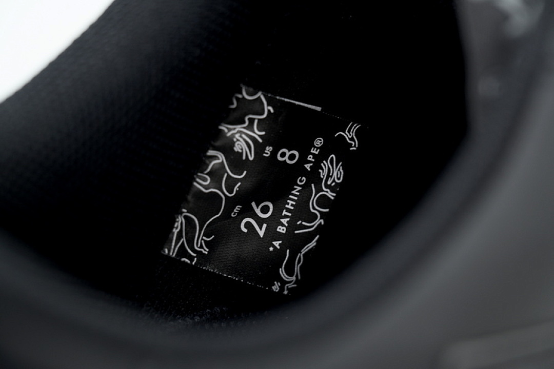 A BATHING APE Black Shark Collaboration IG73-191-914