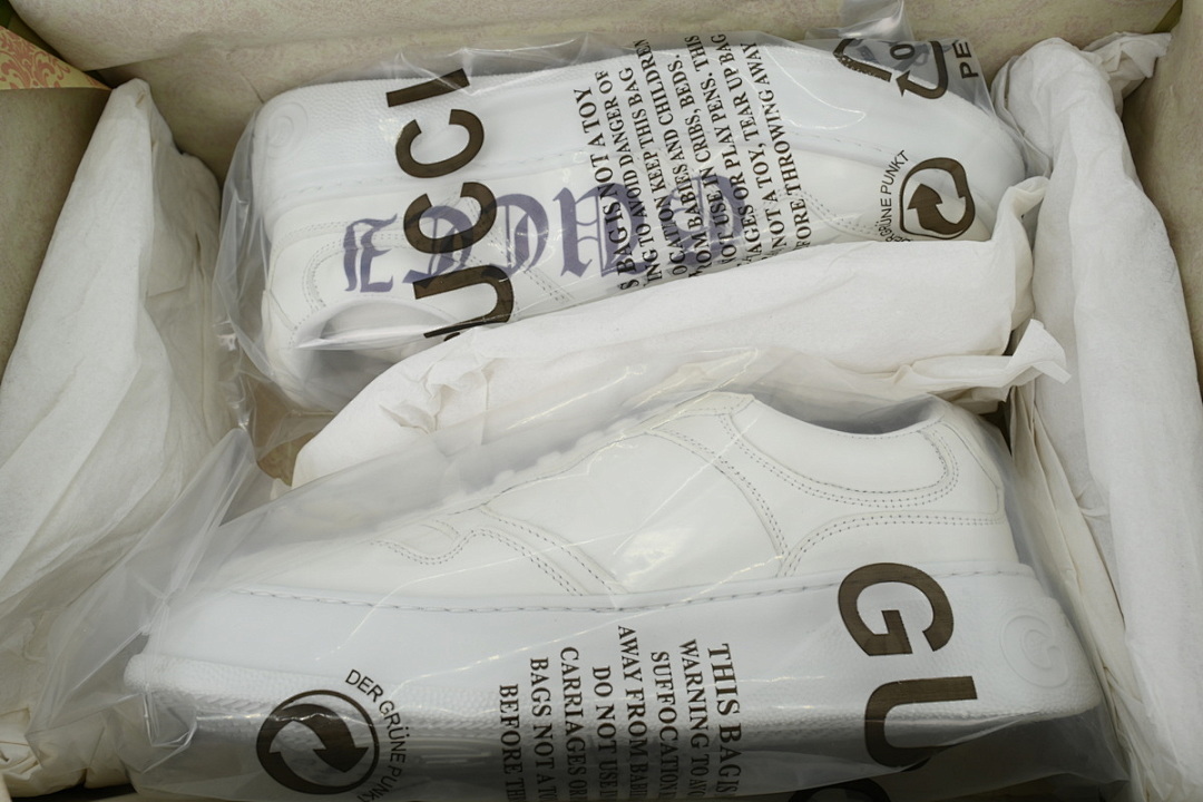  FC God Batch Gucci Low-Top Sneakers with Purple Gothic Logo