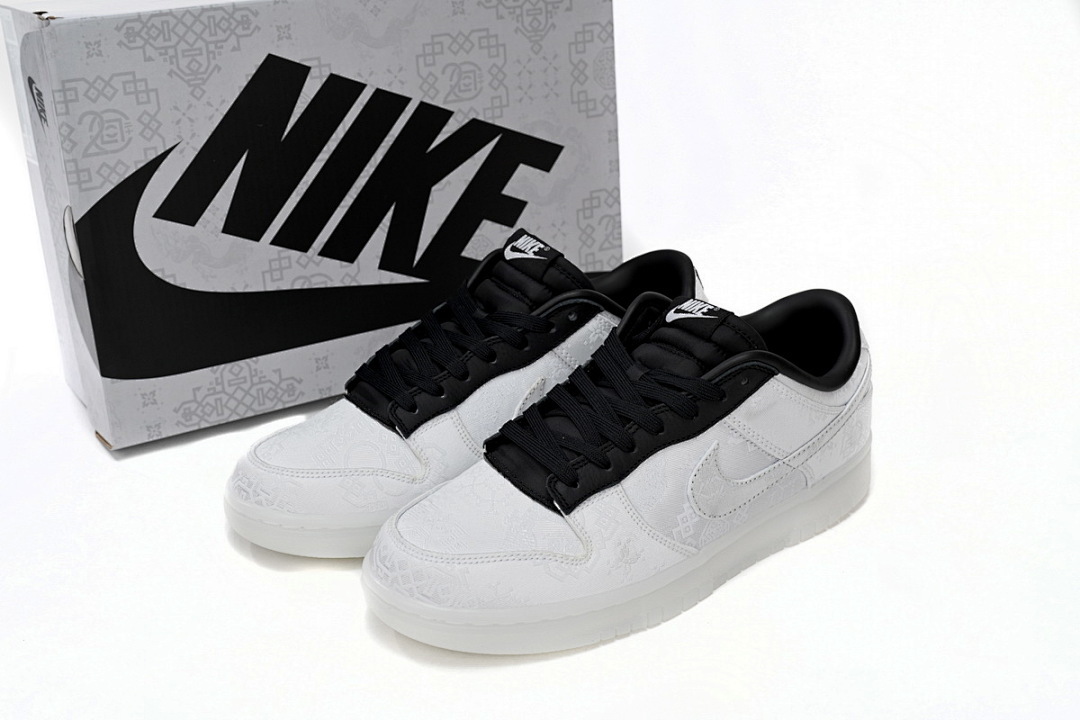 FC God Batch  CLOT x fragment x Nike Dunk Low Joint Names of Three FN0315-110