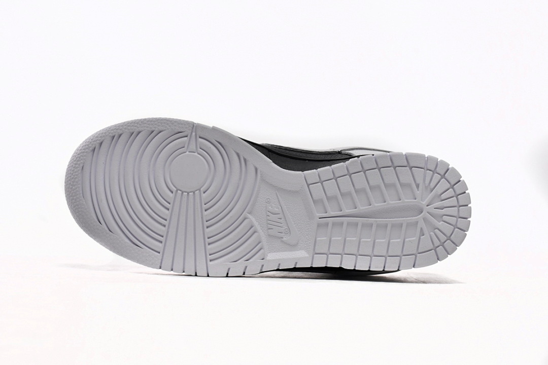 LJR Batch Nike Dunk Low Reverse Panda FD9064-011