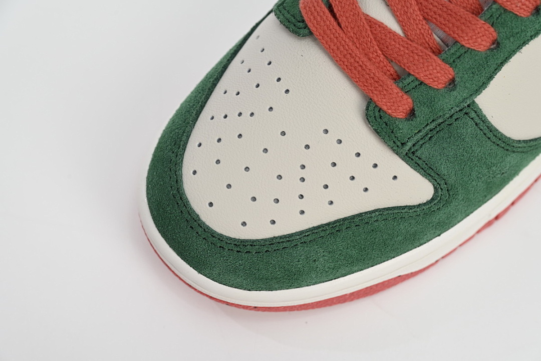 LJR Batch Nike Dunk Low “All Petals United” FN8923-061