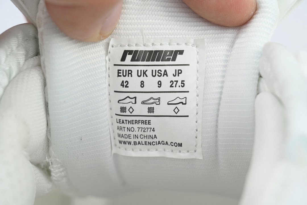 FC God Batch Balenciaga Runner Sneaker 'Gradient - White Black' 772774 WRUNG 9010 