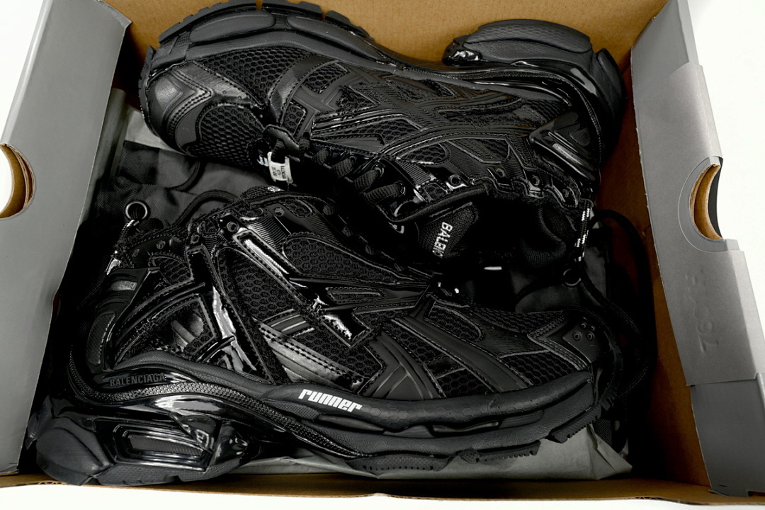 FC God Batch Balenciaga Runner Black