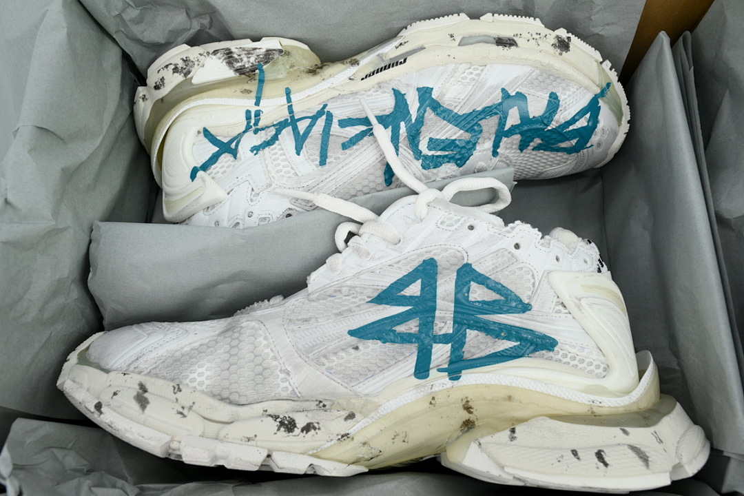FC God Batch Balenciaga Runner Sneaker 'Graffiti - White Blue'  772774 W3RBQ 9040 