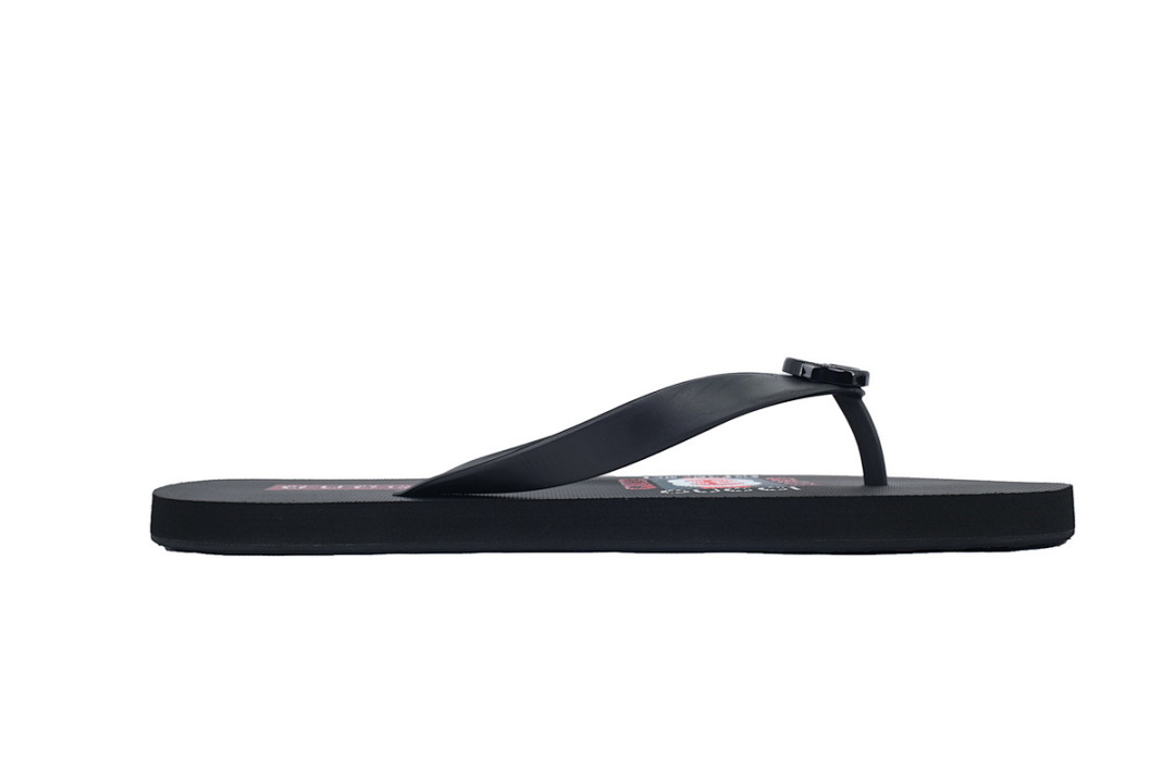 Gucci Black Rubber Flip Flops with Printed Logo and Black GG Hardware