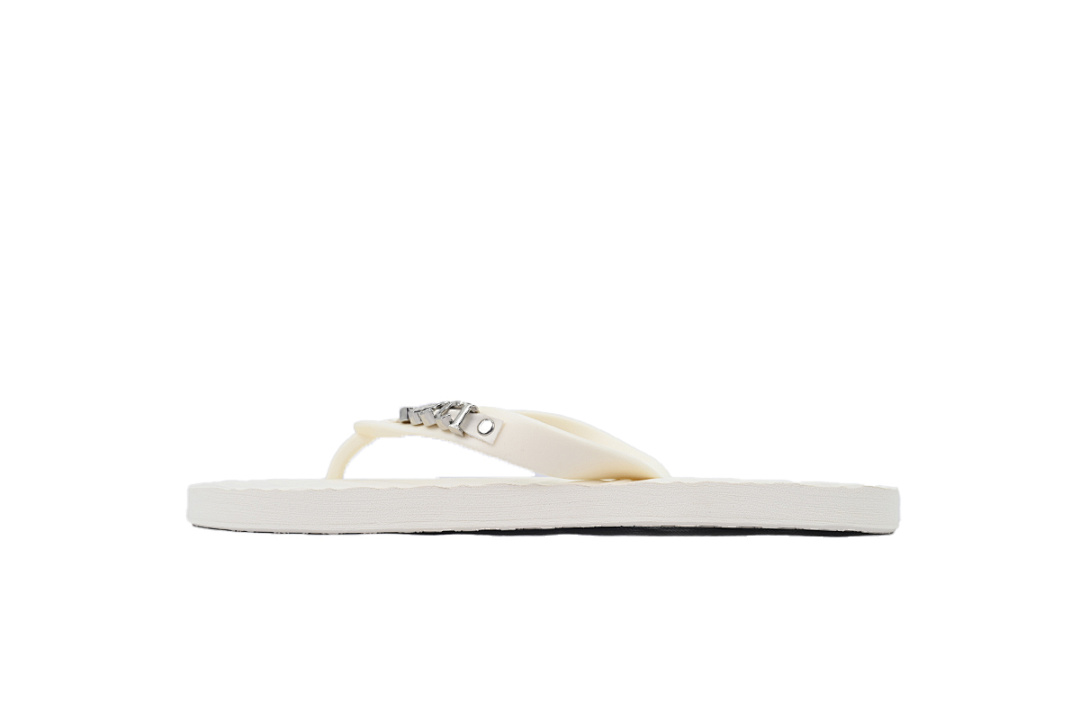 Gucci Ivory White Rubber Flip Flops with Silver Metal Logo
