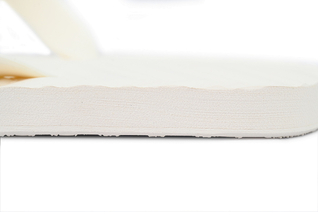Gucci Ivory White Rubber Flip Flops with Silver Metal Logo