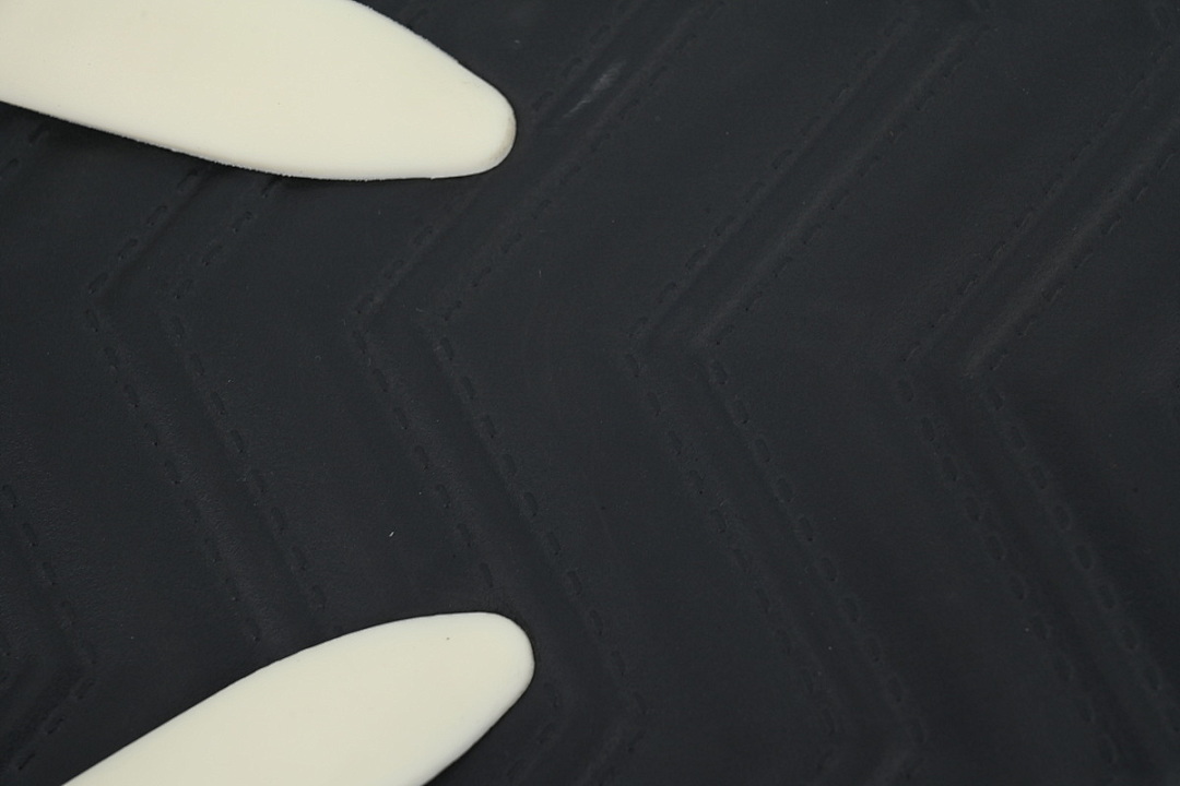 Gucci Two-Tone Flip Flops with Ivory Straps & Black Chevron Sole