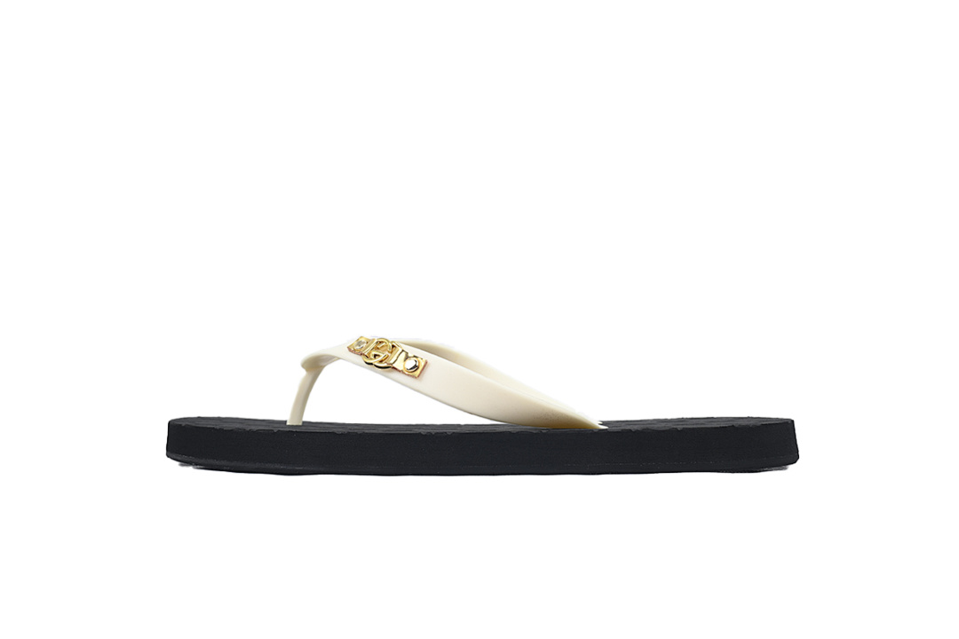 Gucci Black Rubber Flip Flops with White Straps and Gold Interlocking G Logo