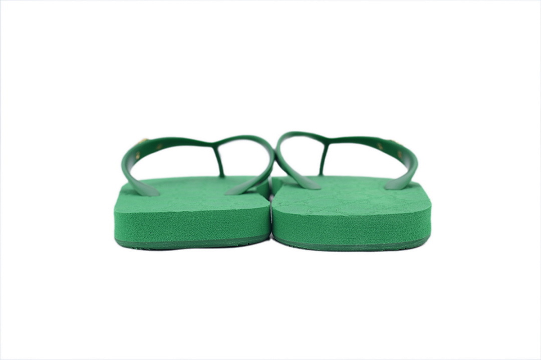 Gucci Green Rubber Flip Flops with Gold Interlocking G Logo