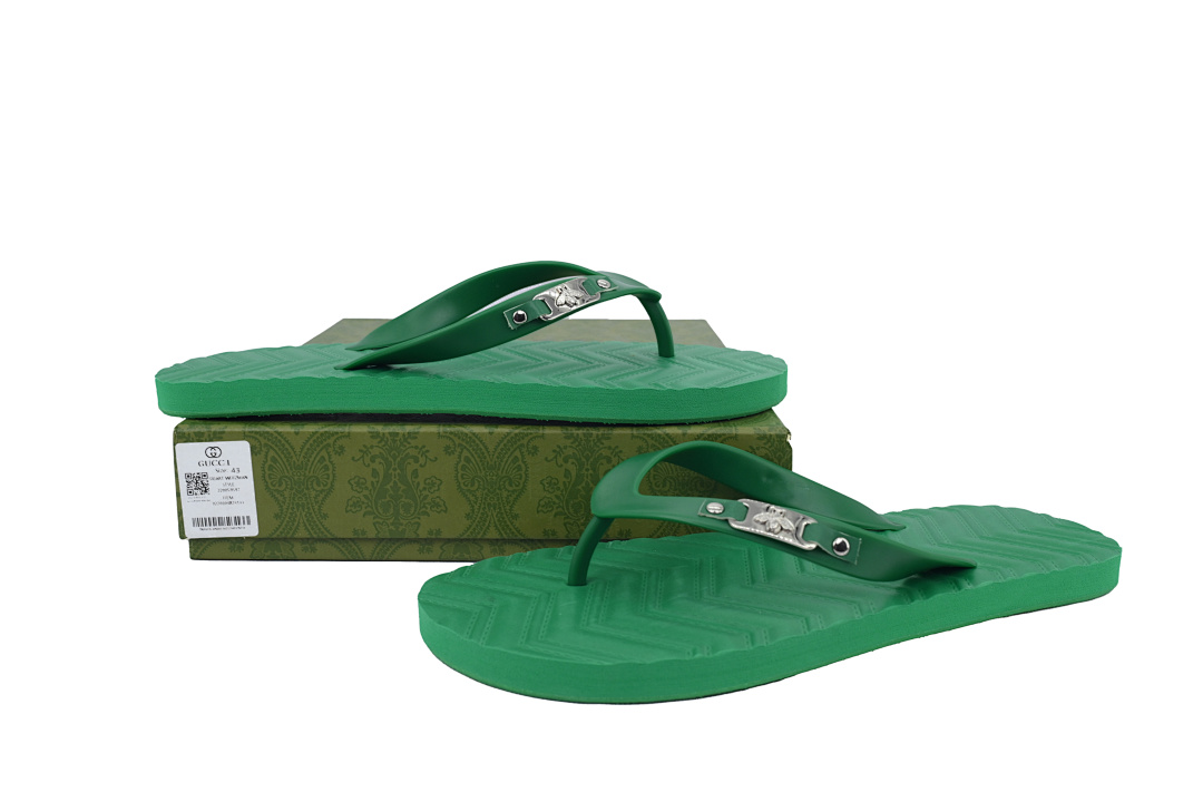 Gucci Branded Green Rubber Flip Flops with Bee Hardware
