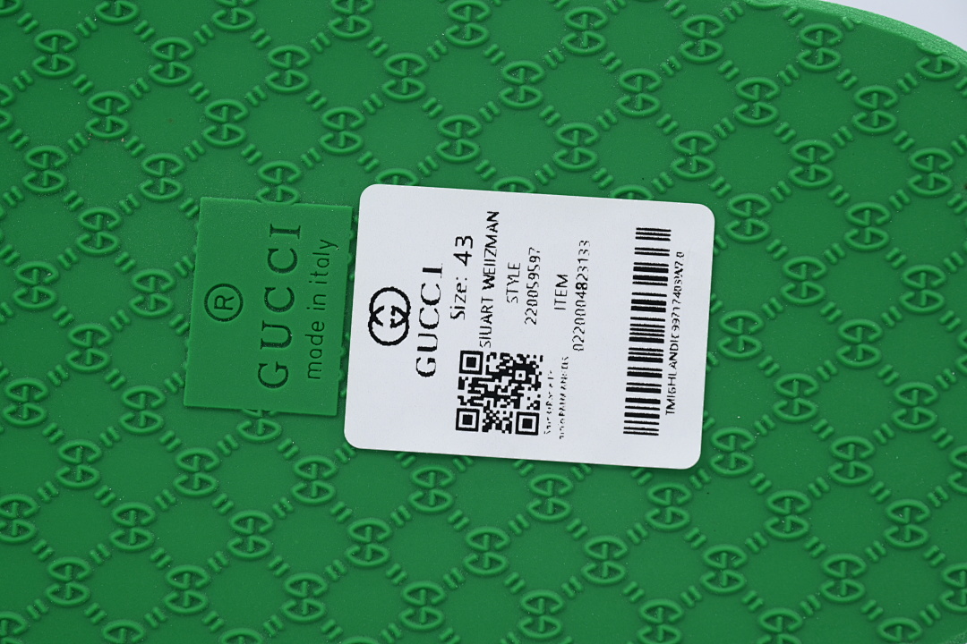 Gucci Branded Green Rubber Flip Flops with Bee Hardware