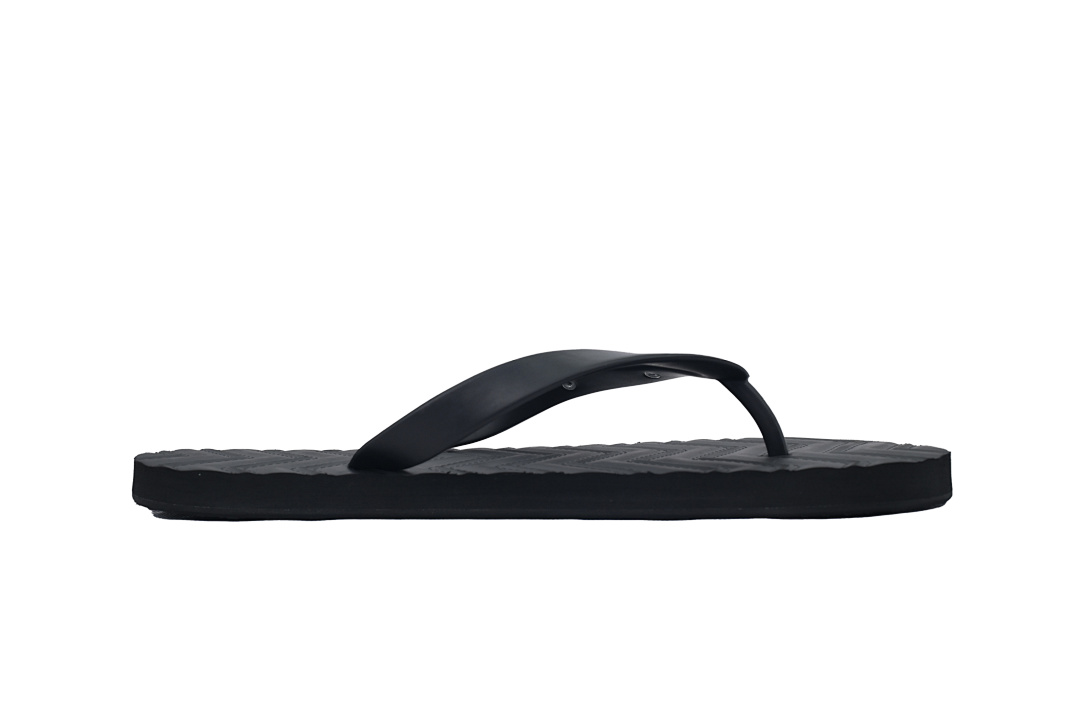 Gucci Branded Black Rubber Flip Flops with Bee Hardware