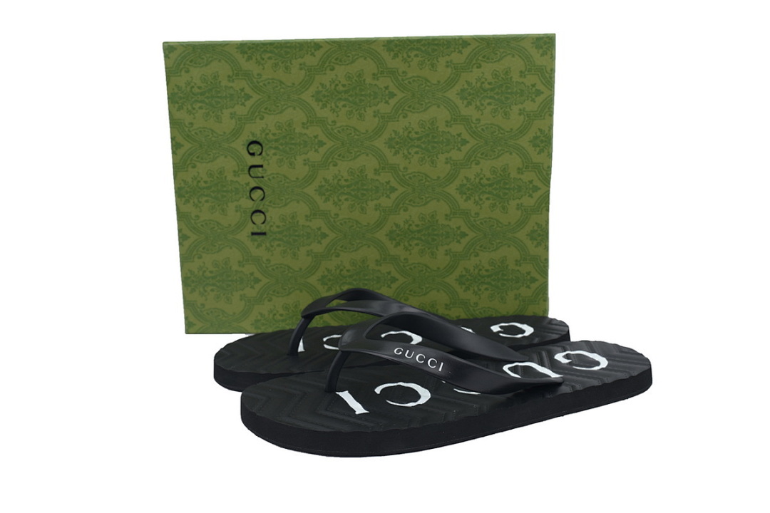 Gucci Branded Black Rubber Flip Flops with Contrast Logo