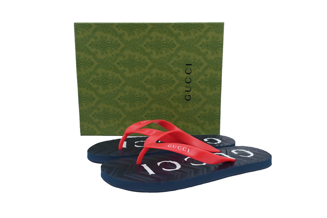 Gucci Branded Two-Tone Rubber Flip Flops with Printed Logo
