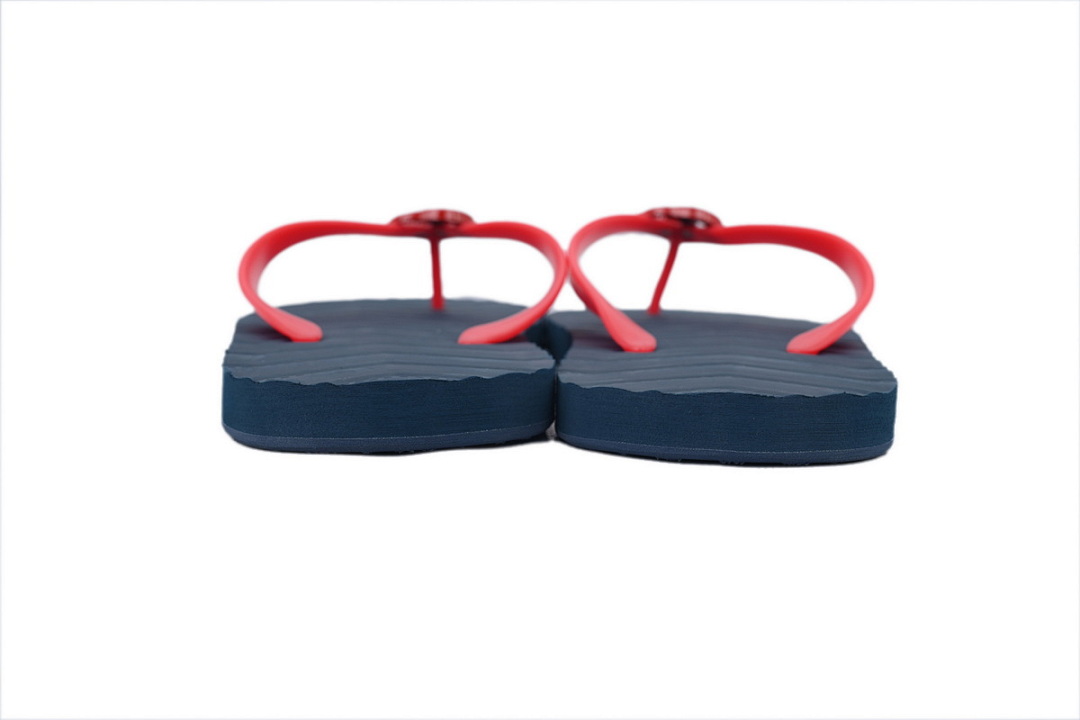 Gucci Red & Navy Blue Rubber Flip Flops with Interlocking G Hardware