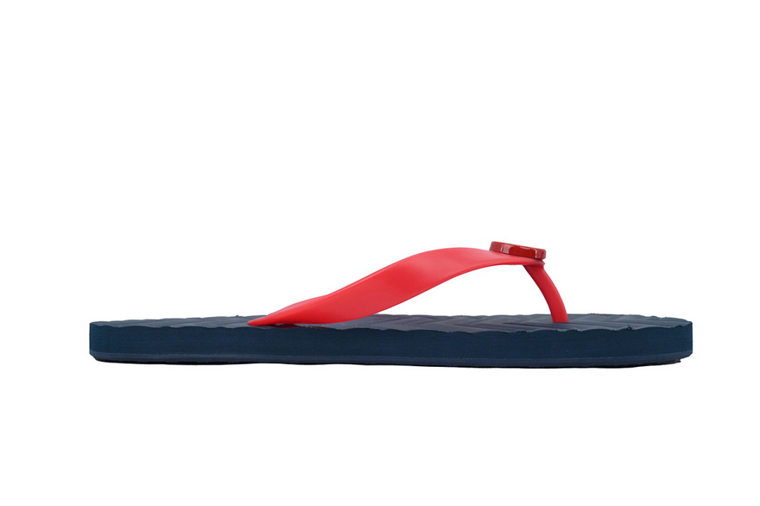 Gucci Red & Navy Blue Rubber Flip Flops with Interlocking G Hardware
