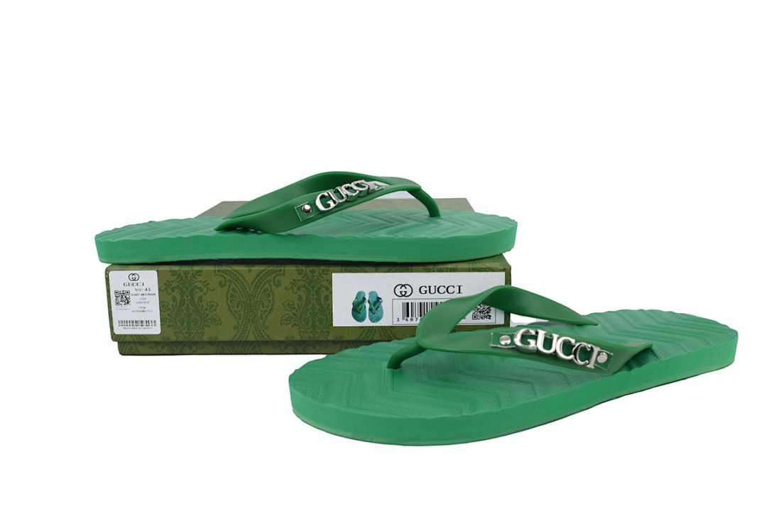 Gucci Green Rubber Flip Flops with Silver Metal Logo