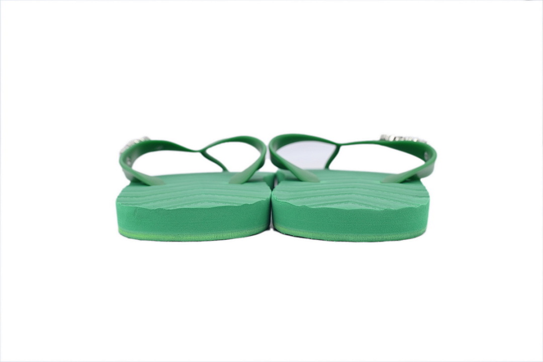 Gucci Green Rubber Flip Flops with Silver Metal Logo