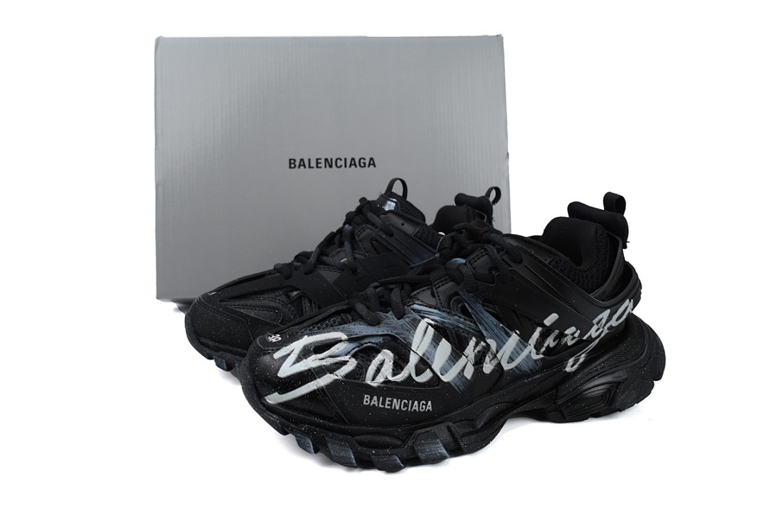 Balenciaga Track Sneaker White Graffiti 542436 WTRHW 1090 