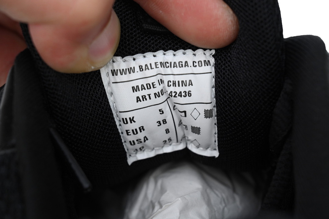 Balenciaga Track Sneaker White Graffiti 542436 WTRHW 1090 