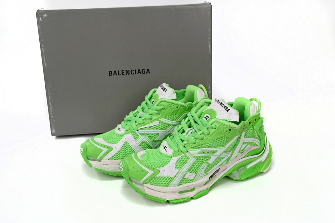 FC God Batch Balenciaga Runner White Green 677402 W3RBM 3590