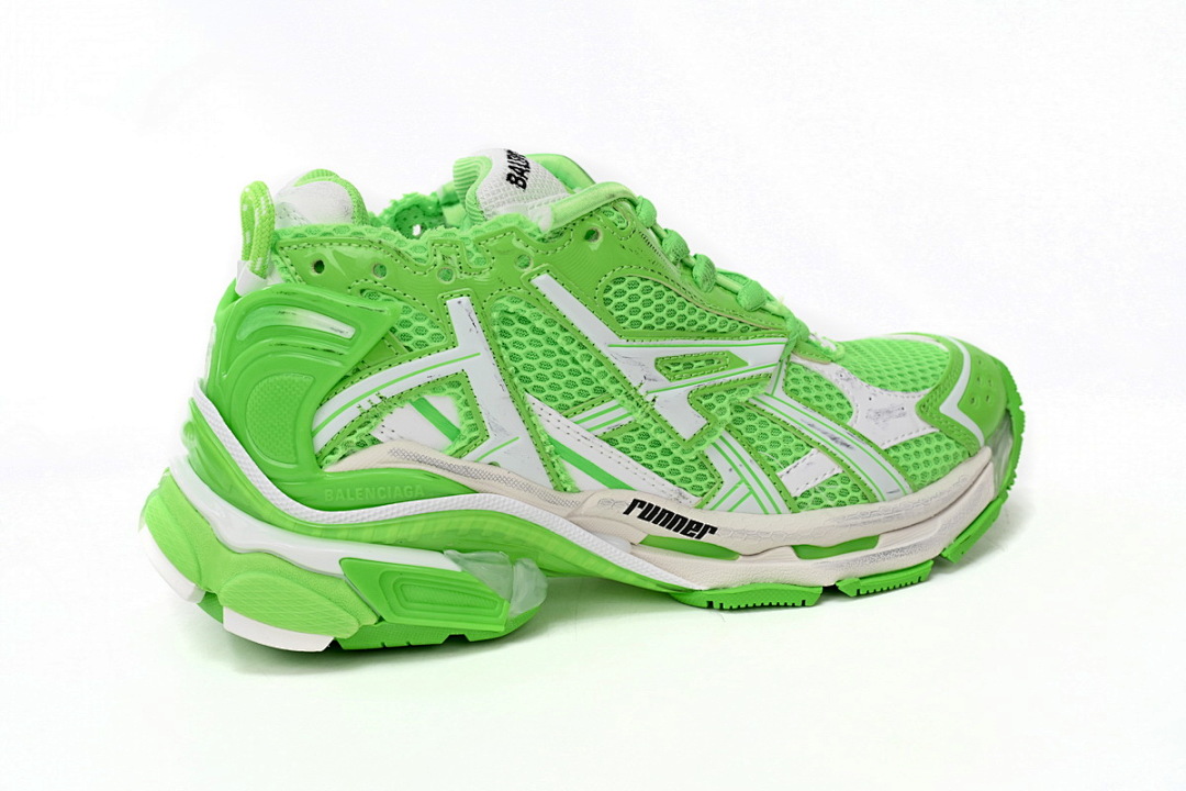 FC God Batch Balenciaga Runner White Green 677402 W3RBM 3590