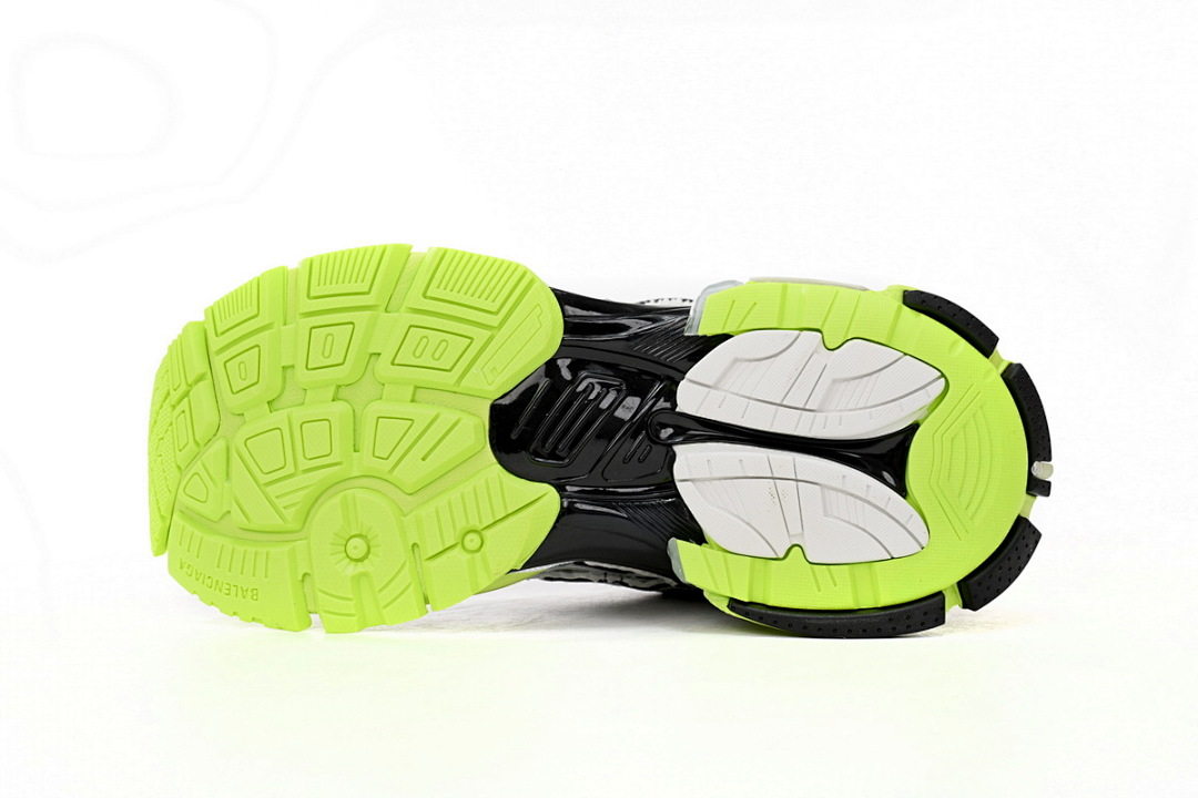 FC God Batch Balenciaga Runner Black, white, and Yellow 677402 W3RBP 1093