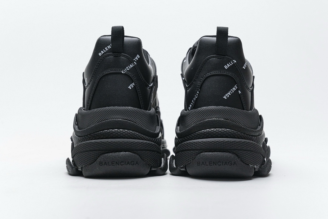  Balenciaga Triple S Black 524039 W06E2 2020