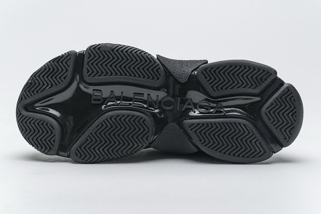  Balenciaga Triple S Black 524039 W06E2 2020