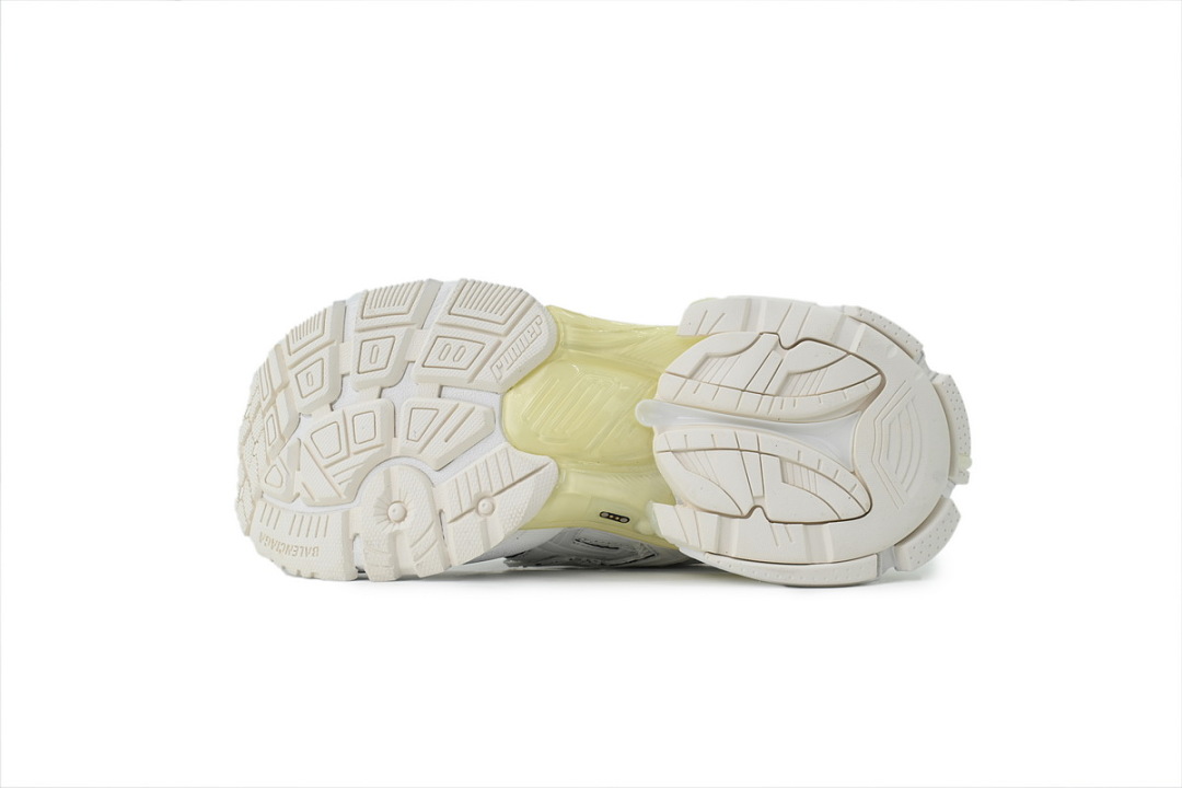 FC God Batch Balenciaga Runner All White 677402 W3RA1 9000 