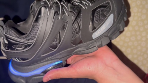 Balenciaga Track Black 555032 W1GB7 1000 (LED) review R***n 01
