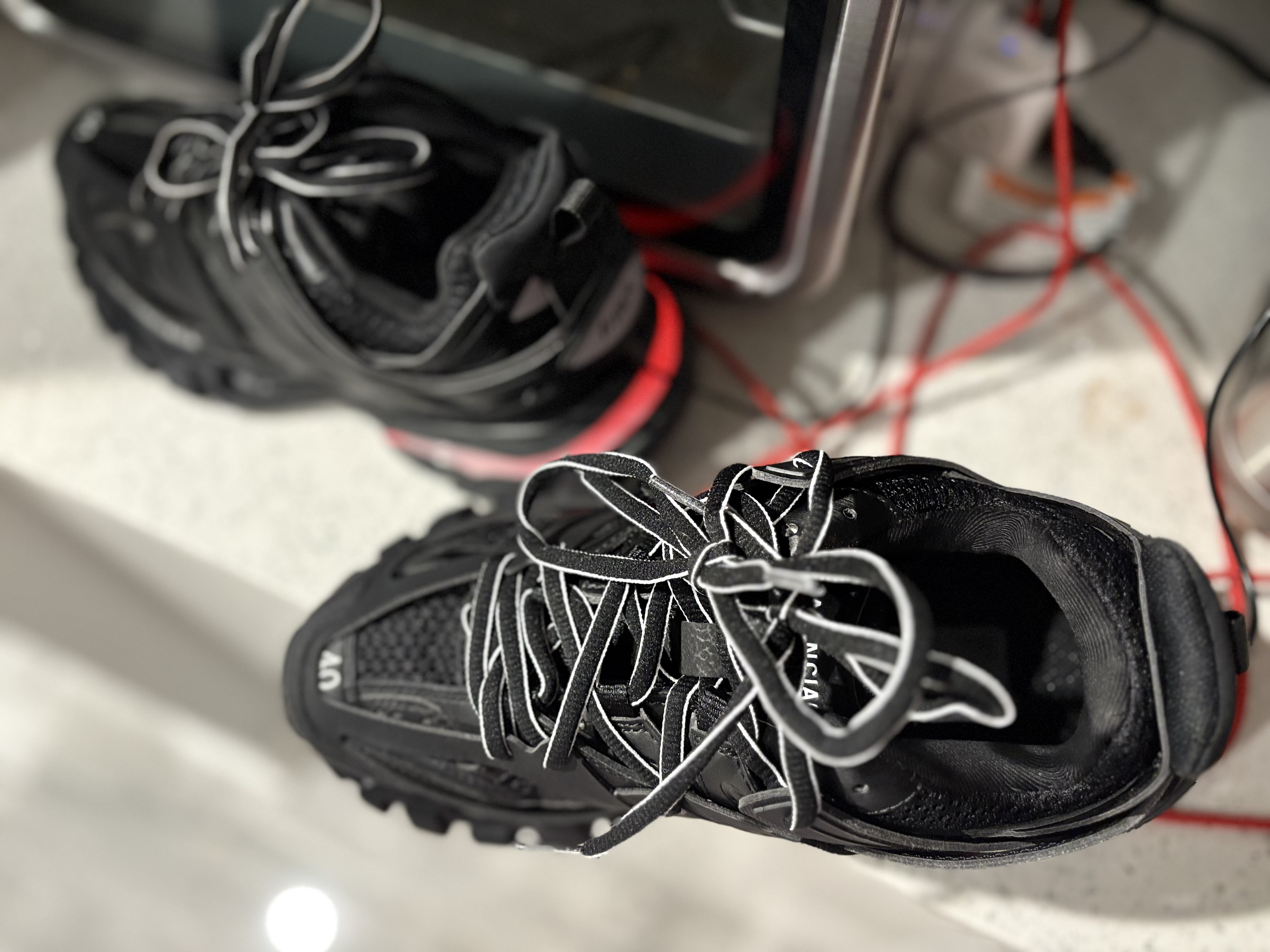 Balenciaga Track Black 555032 W1GB7 1000 (LED) review B***s 00