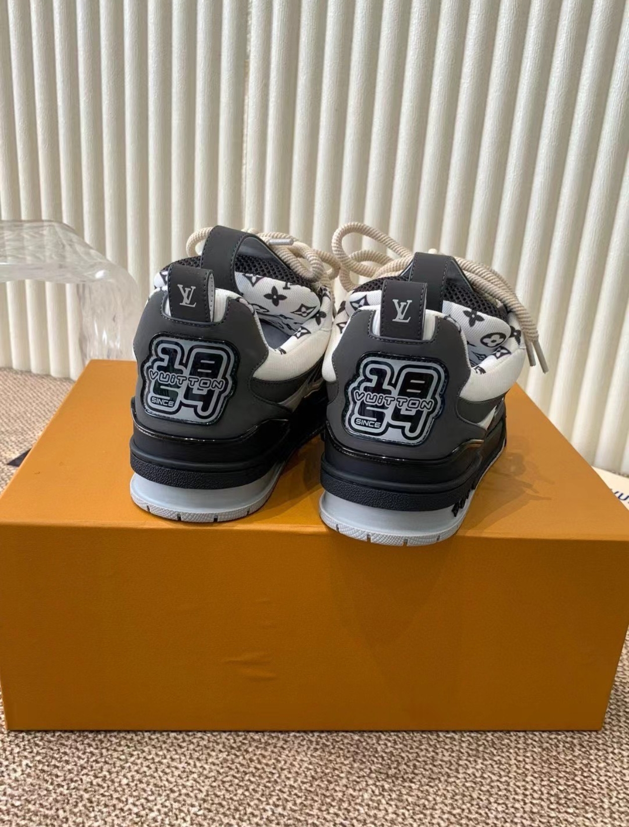 FC God Batch LOUIS VUITTON Skate Black & Gray review J***h 00