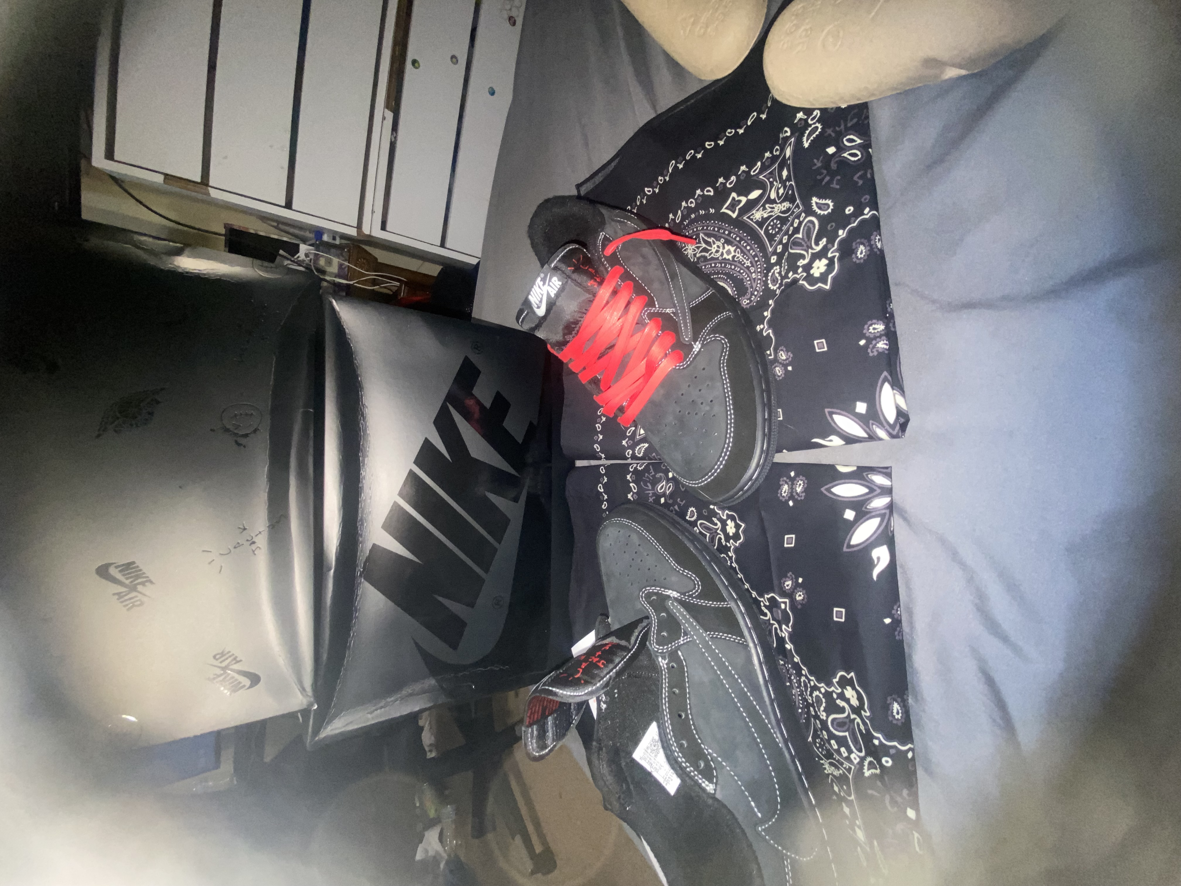 FC God Batch Air Jordan 1 Retro Low OG SP Travis Scott Black Phantom DM7866-001 review R***b 00