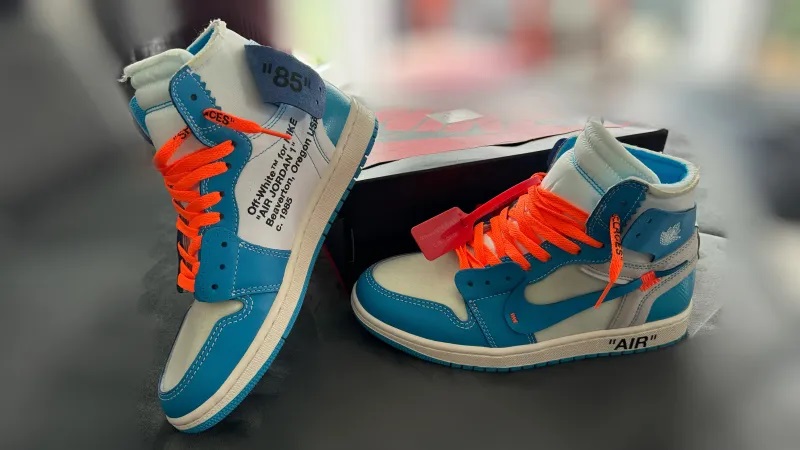 God Batch Air Jordan 1 Retro High Off-White University Blue  review N*****R