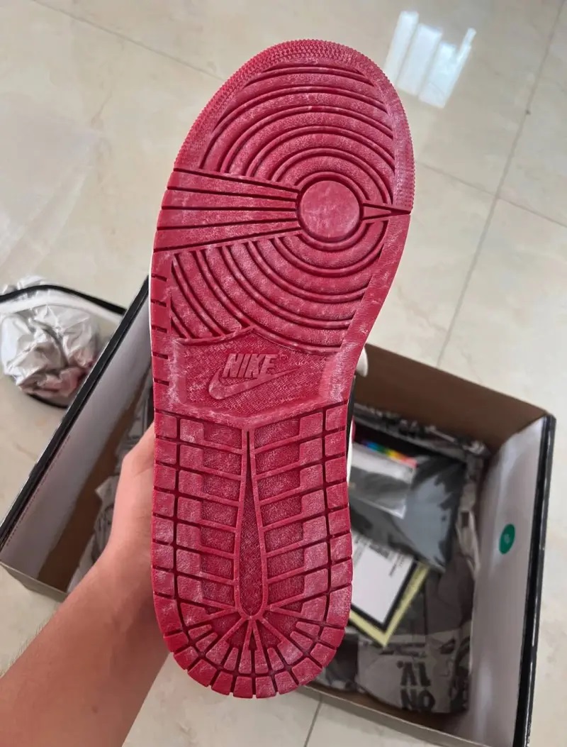 God Batch Air Jordan 1 Retro High OG Lost and Found  review E**A 01