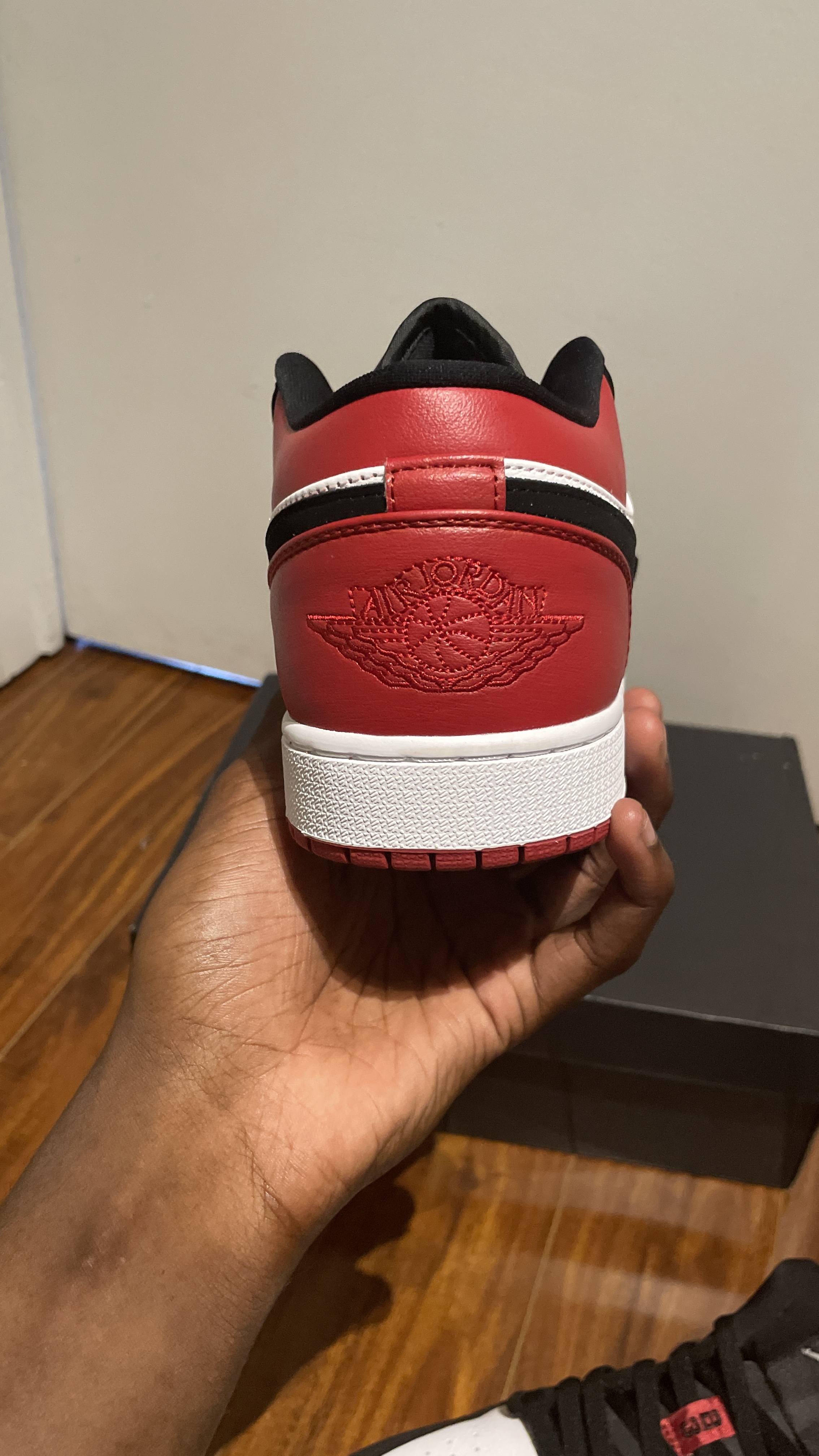 FC God Batch Air Jordan 1 Low OG “Black Toe”Black Toe CZ0790-106 review k****z 01