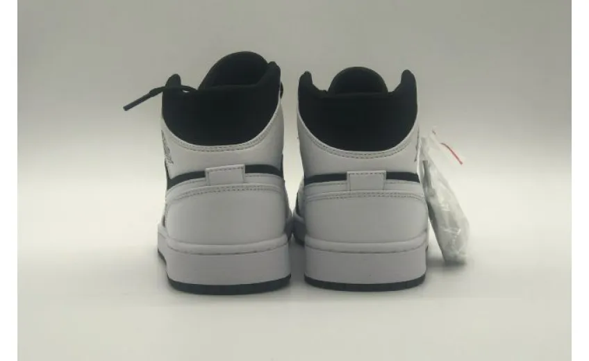 Bstsneaker- Air Jordan 1 Mid White Black (GS) 554725-113