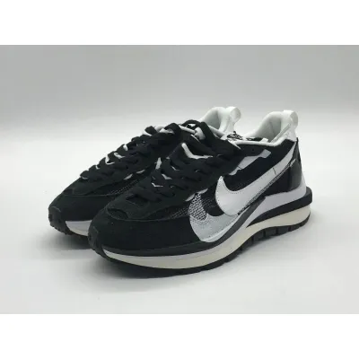  Sacai x Nike Pegasua Vaporfly Black White CI9928-001 02