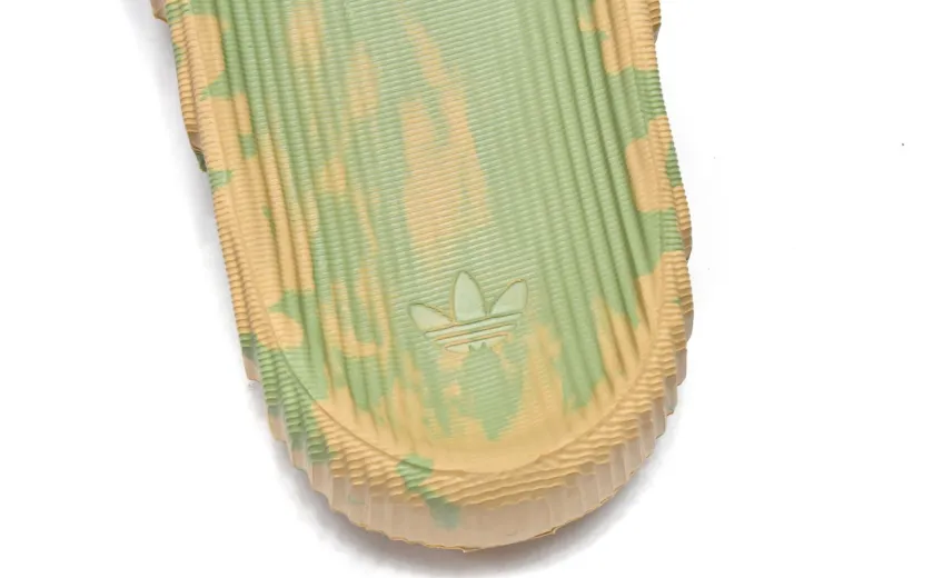 Bstsneaker-Adidas Adilette 22 Slides Magic Lime Desert Sand GY1597