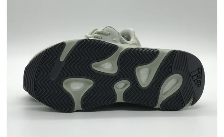 Bstsneaker- Adidas Yeezy Boost 700 Salt EG7487 