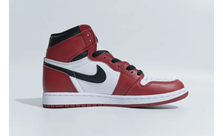 Bstsneaker- Air Jordan 1 Retro Chicago(2015) 555088-101 
