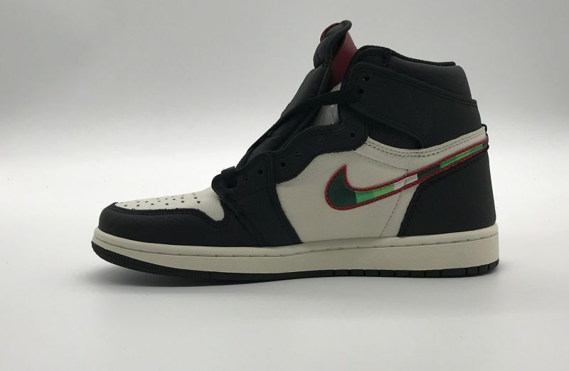 Bstsneaker- Air Jordan 1 Retro High Sports Illustrated (A Star Is Born) 555088-015 